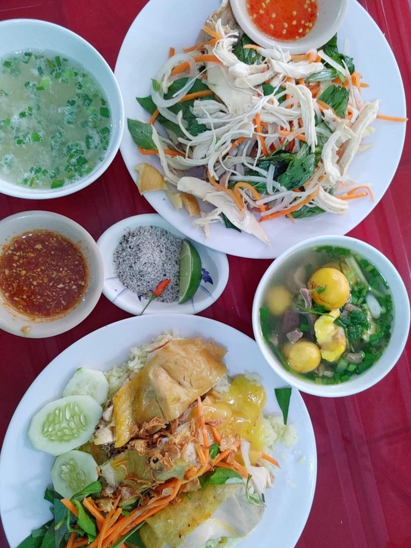 Cơm Gà Đài