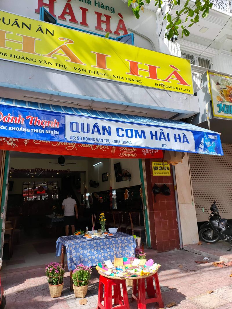 Quán cơm Hải Hà